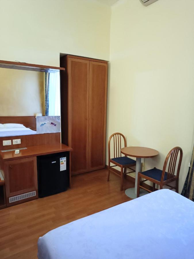 Opera Italian Suite Roma Dış mekan fotoğraf