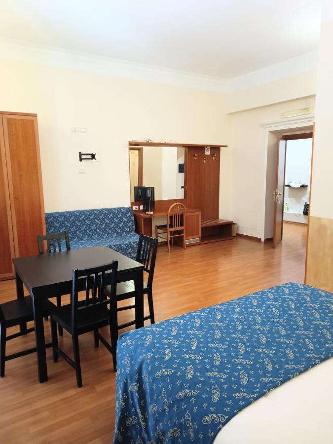 Opera Italian Suite Roma Dış mekan fotoğraf