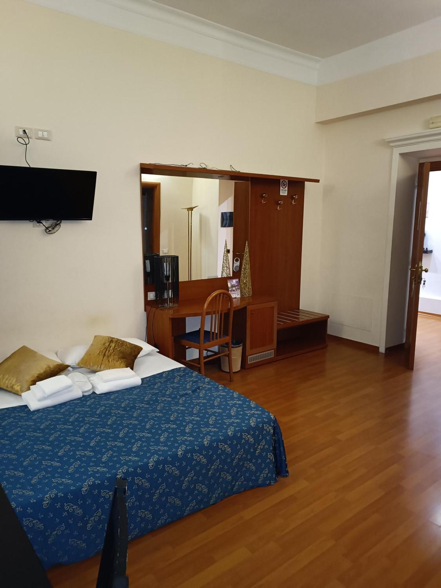 Opera Italian Suite Roma Dış mekan fotoğraf