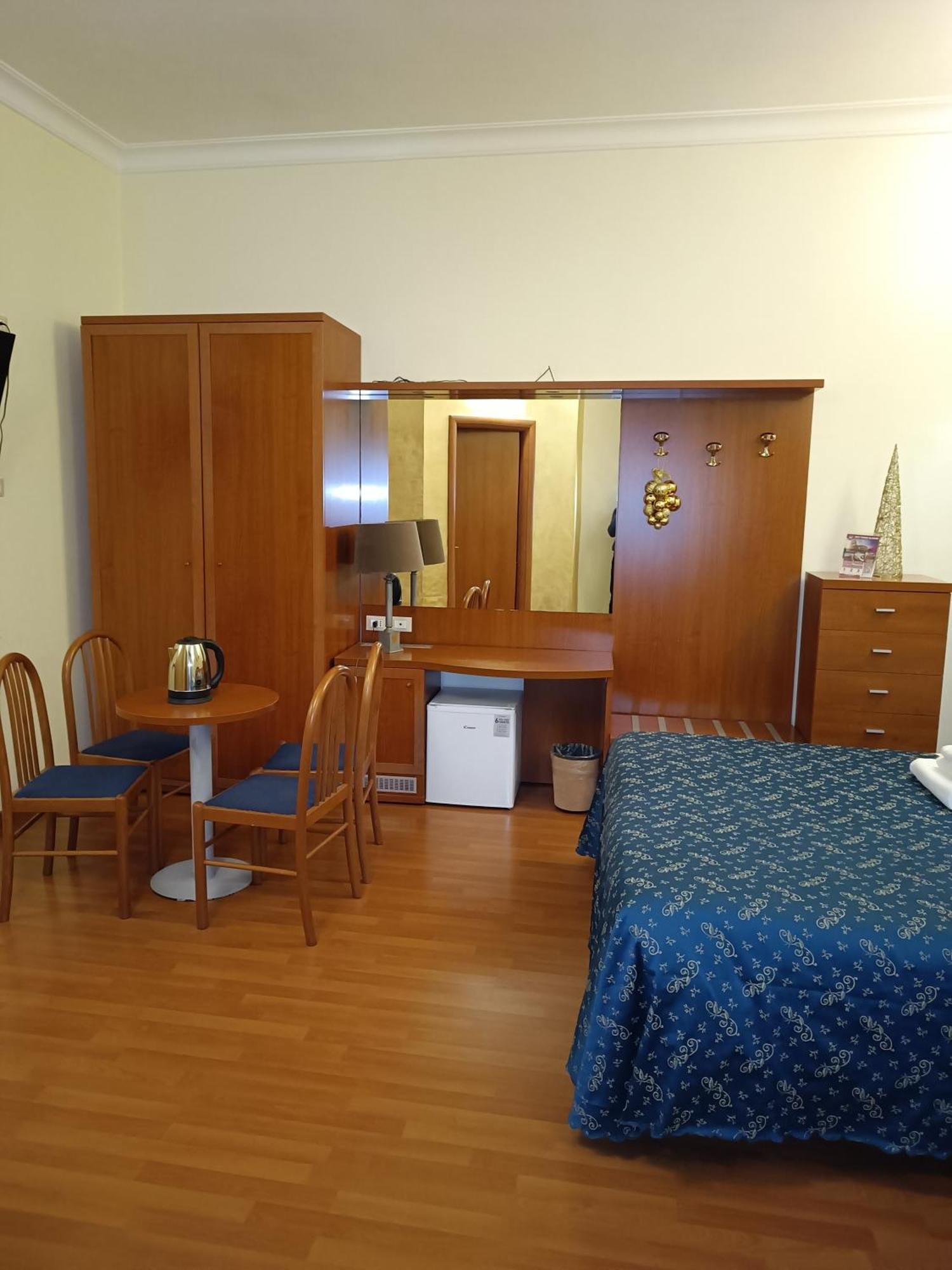Opera Italian Suite Roma Dış mekan fotoğraf